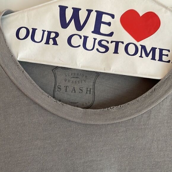 Stash t-shirt medium made in USA distressed on the color - Picture 2 of 8